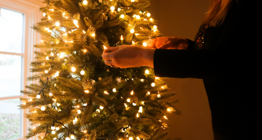 Красиво наматываем гирлянду на ёлку: варианты Wildberries, расчёт длины и 5 ошибок